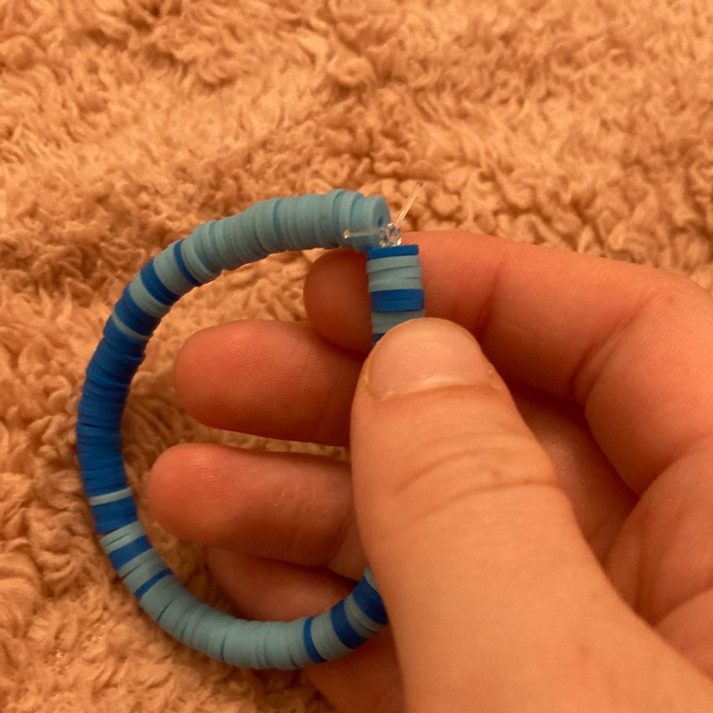 Blue Beaded Bracelet - Picture 5 of 5